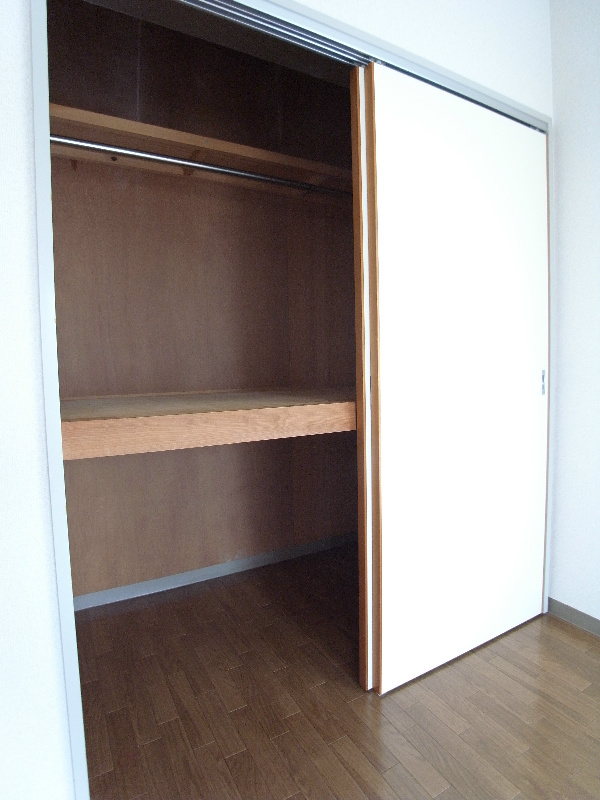その他：洋間収納