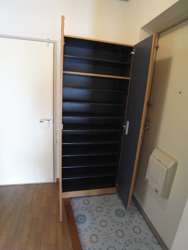 その他：大型靴箱