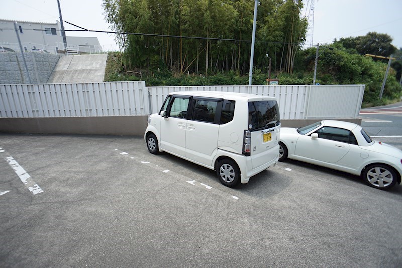 リカーハウス 駐車場