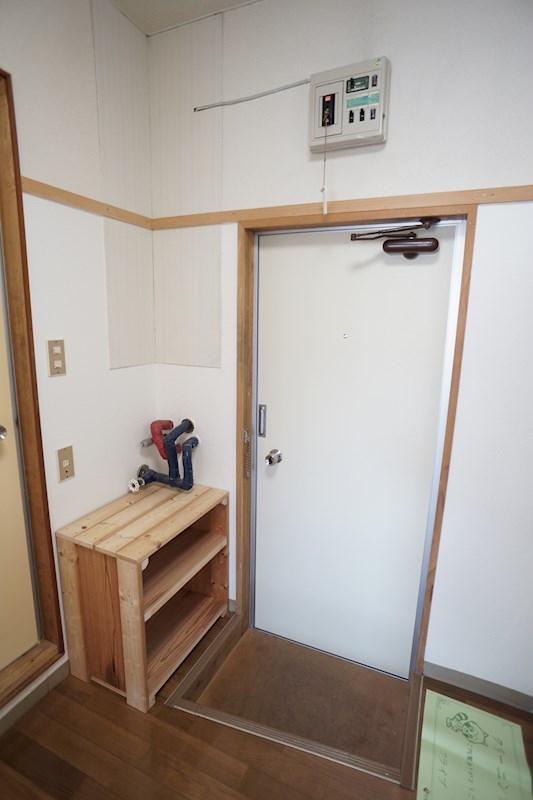 あつみハイツ 玄関