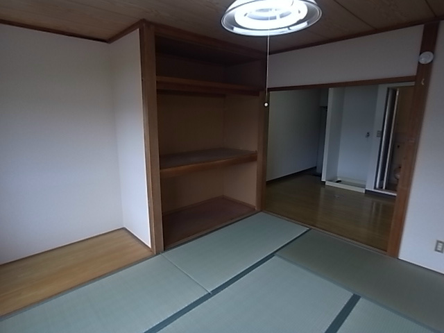 ハイツ門名 ベッドルーム