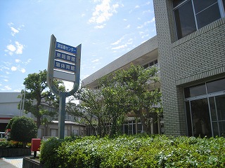 図書館：浜松市立東図書館　560m