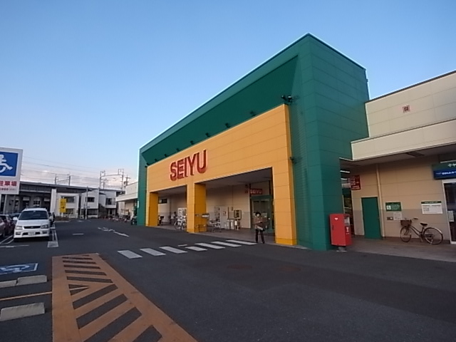 スーパー：西友 上浅田店　1052m