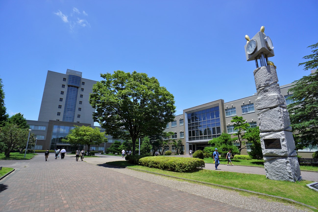 大学・短大：静岡大学浜松キャンパス　1355m
