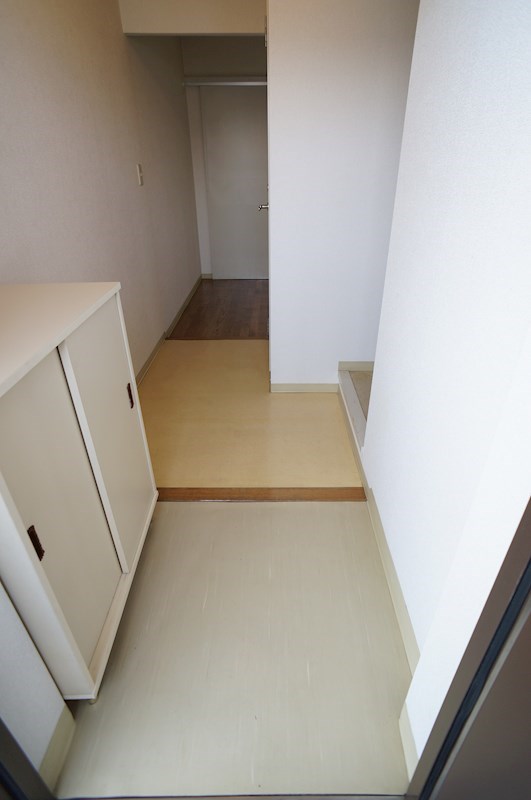 サンビレッジ 玄関