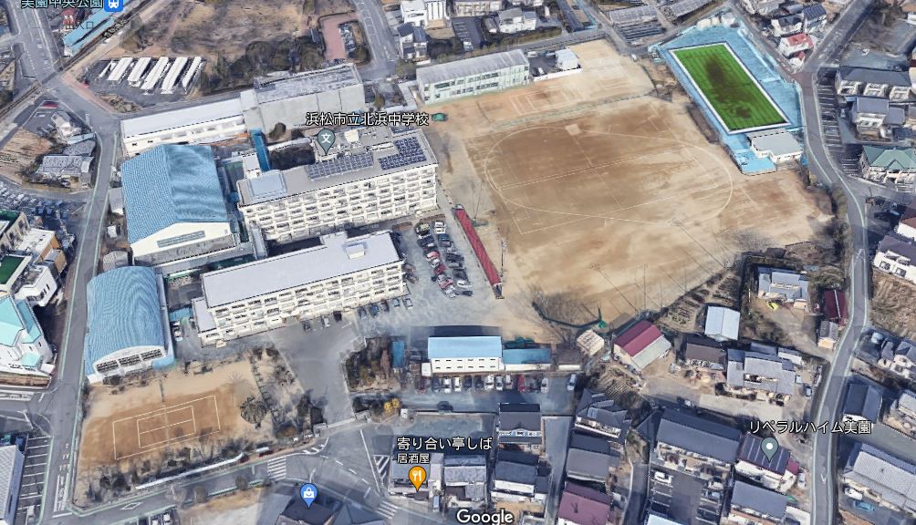 中学校：浜松市立北浜中学校　1704m