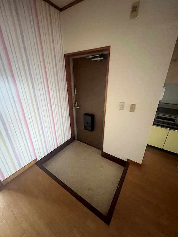 メゾンアスカ 玄関