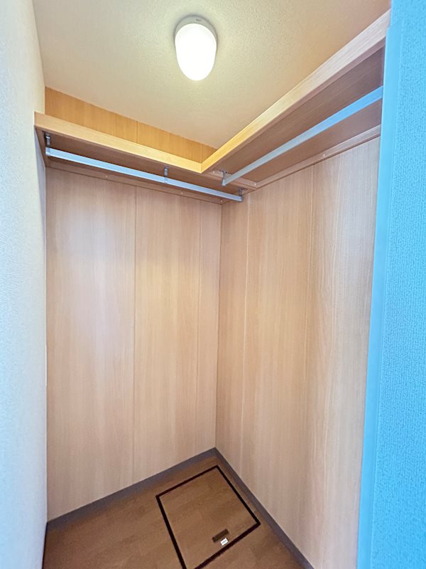 ララヒルズ 収納
