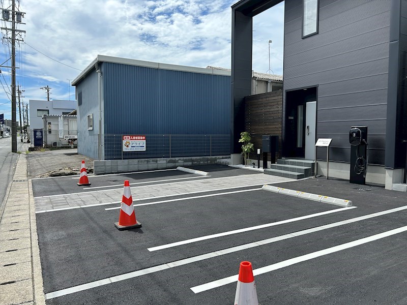 ロイヤルシティ和田 駐車場