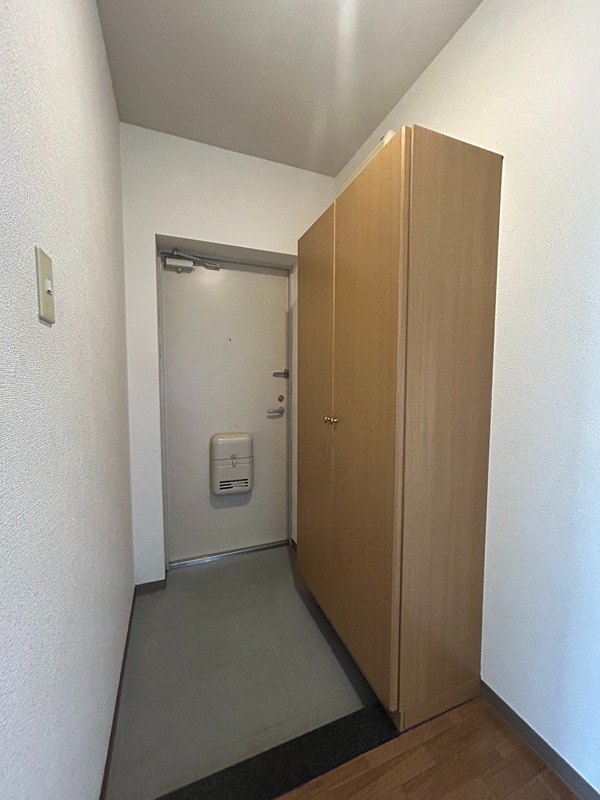 エクレールB 玄関