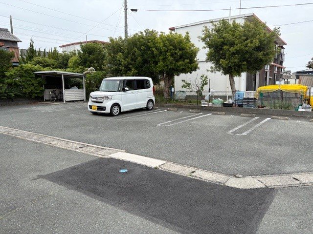 リプル 駐車場